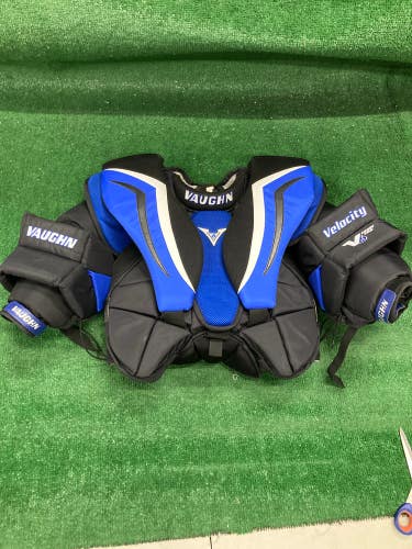 Intermediate XL Vaughn Velocity V6 1000i Pro Goalie Chest Protector (Used)