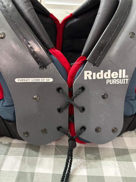 Youth Large Riddell Pursuit Shoulder Pads