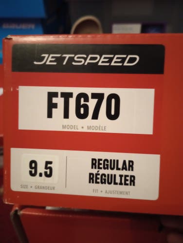 *Unused* CCM JetSpeed FT670 Hockey Skates Regular Width 9.5 (New)