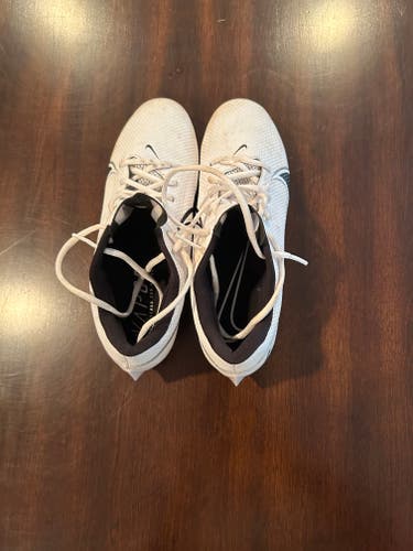 Men's Size M 8.0 (W 9.0) Nike Low Top (Used)