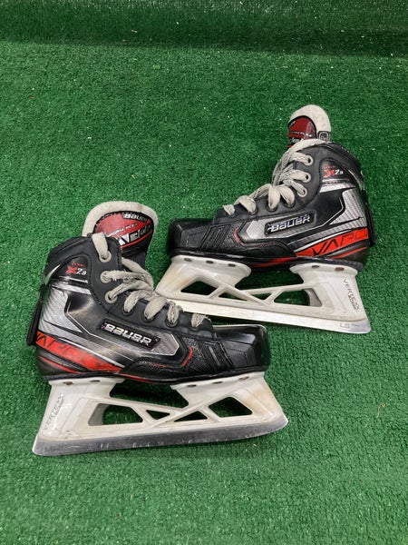 Junior Bauer Vapor X2.9 Hockey Goalie Skates Regular Width Size 1.5 (Used)