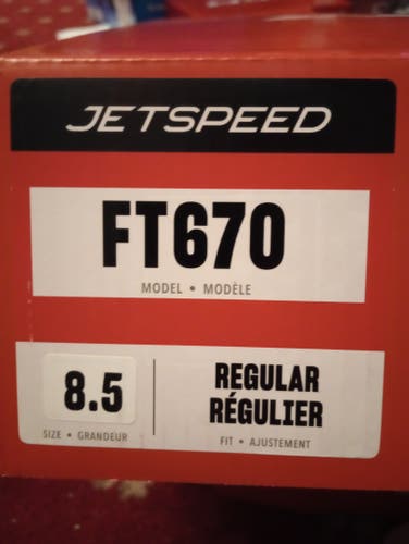 *Unused* CCM JetSpeed FT670 Hockey Skates Regular Width 8.5 (New)