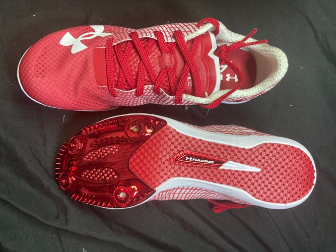 Men's Sizes 6, 6.5, 7.5 Under Armour Kick Distance 3 White w/ Red Gradient (New)