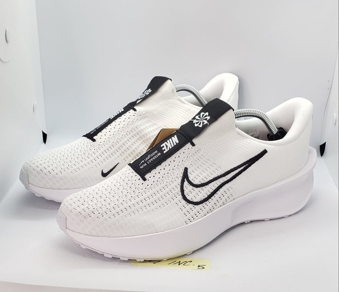Nike Interact Run EasyOn Men’s Size 11 / Laceless Running Shoes FV5590-100 NEW