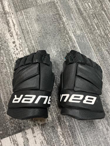 Black Junior Bauer Gloves 12" (Used)