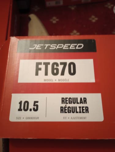 * Unused* CCM JetSpeed FT670 Hockey Skates Regular Width 10.5 (New)