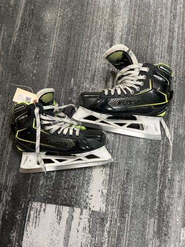 Senior Bauer GSX Hockey Goalie Skates Regular Width 9 (Used)