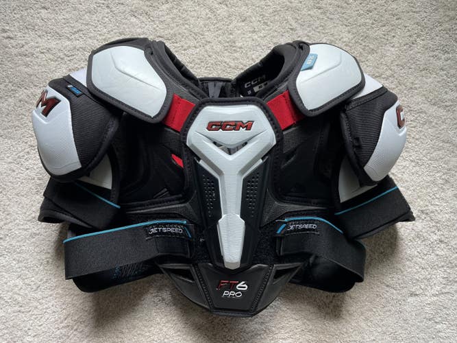 Medium Senior CCM Jetspeed FT6 Pro Shoulder Pads (Used)