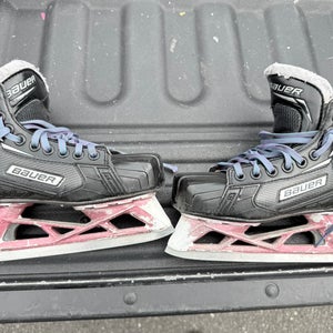Bauer Supreme S29 Hockey Goalie Skates  Size 3.5 (Used)