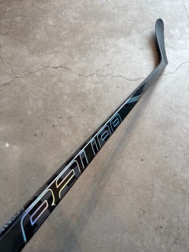 P28 77 Flex Senior Bauer Nexus Tracer Left Hand Hockey Stick Pro Stock (Used)