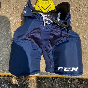 Senior Small CCM Tacks 9040 Hockey Pants (Used)