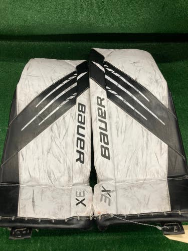 White Small Senior 33+ Bauer Vapor 3X Goalie Leg Pads (Used)