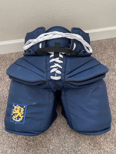 Vaughn V10 pro carbon Team Finland pants