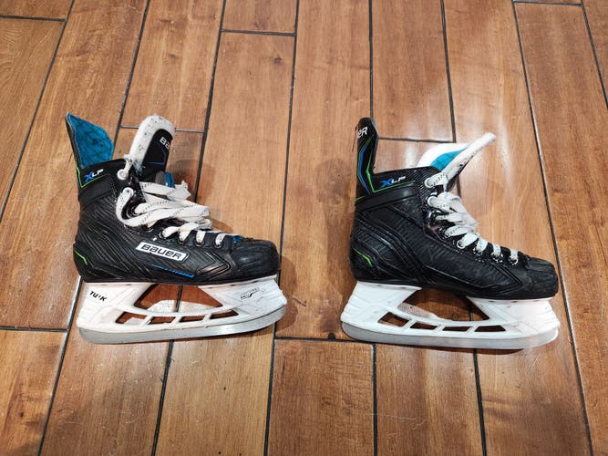 2024 Bauer Hockey Skates Regular Width Size 3 (Used)