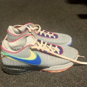 Men's Size 10.5 Nike Lebron 20 Shoes