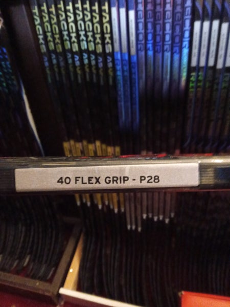 Junior CCM Jetspeed FT7 Pro Right Handed Hockey Stick P28 40Flex (New)