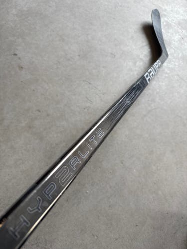 P28 77 Flex Senior Bauer Vapor Hyperlite 2 Left Hand Hockey Stick Pro Stock (Used)