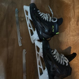 Bauer Elite Hockey Goalie Skates Extra Wide Width 9 (New)