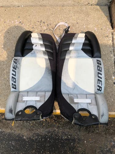 24" Youth Bauer Goalie Leg Pads (Used)