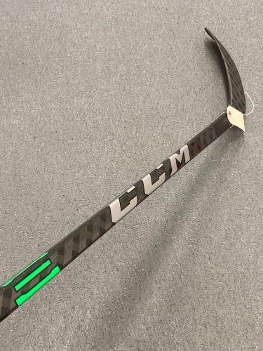 NEW Intermediate CCM RibCor Team Right Handed Hockey Stick P28