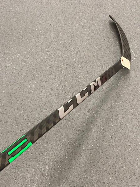 NEW Intermediate CCM RibCor Team Right Handed Hockey Stick P28