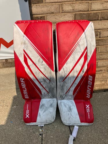 Red 32" Intermediate Bauer Vapor X5 Pro Goalie Leg Pads (Used)