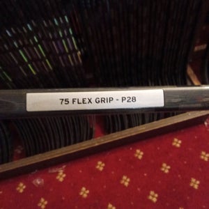 Senior CCM Jetspeed FT7 Pro Right Handed Hockey Stick P28 75 Flex (New)