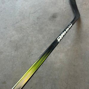 P92 87 Flex Senior Bauer Vapor Hyperlite 2 Left Hand Hockey Stick Pro Stock (Used)