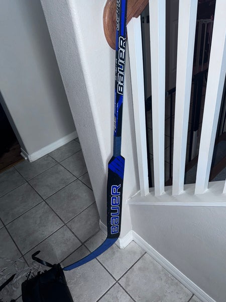 Intermediate Bauer gsx Regular Goalie Stick 23" Paddle  (Used)