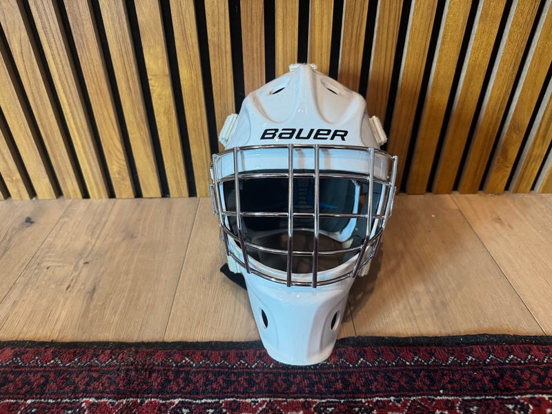 Youth 2023 Bauer 930 Goalie Mask (Used)