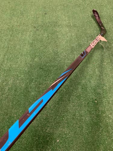 Junior Bauer Volt Hockey Stick Left Hand P92 (Used)