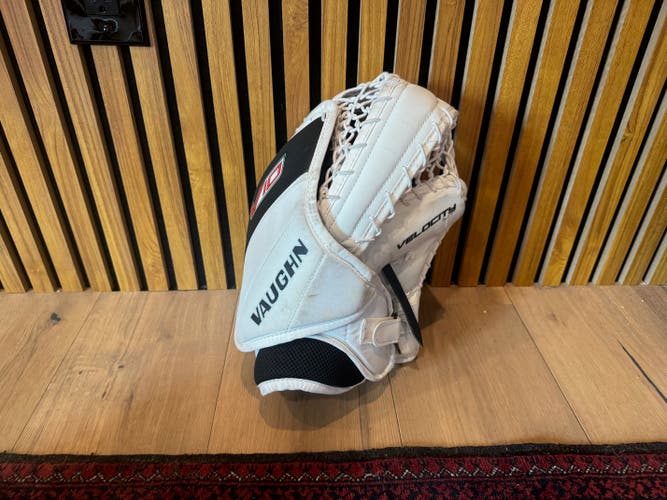 2023 Vaughn SLR3 Regular Blocker and V10 Glove (Used)