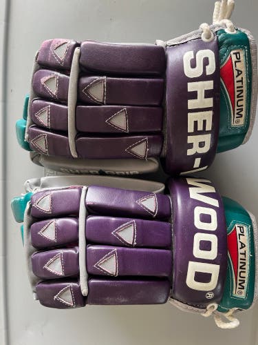 Sher-Wood Gloves 14" (Used)