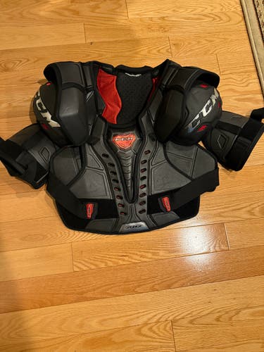 XL Senior CCM RBZ Shoulder Pads (Used)