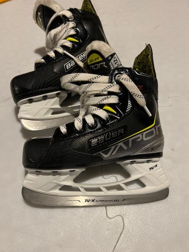 Bauer Vapor 3X Hockey Skates Regular Width 12.5 (Used)