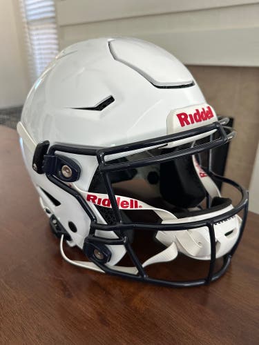 Adult Small Riddell SpeedFlex Helmet (New)