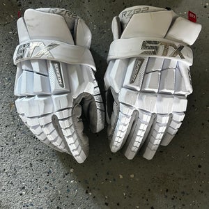 STX Surgeon RZR2 Lacrosse Gloves Medium (Used)