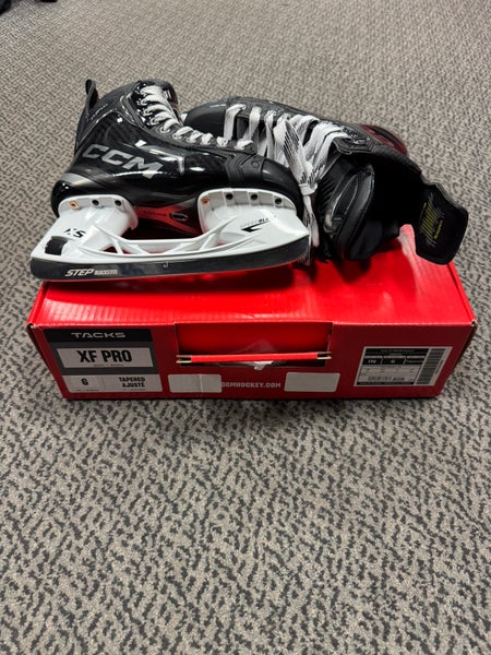 CCM Tacks XF Pro Size 6 Tapered Width skate