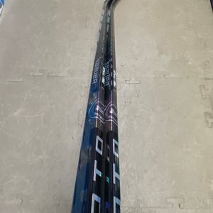Senior Bauer Proto-R Right Handed Hockey Stick P92 (New) - 2 Pack