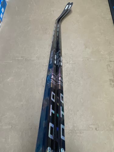Senior Bauer Proto-R Right Handed Hockey Stick P92 (New) - 2 Pack