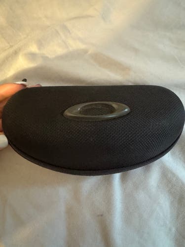 Medium/Large Nike Sunglasses (New)