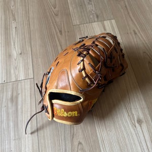 Wilson RH A2000 Baseball Glove 12.5" (Used)