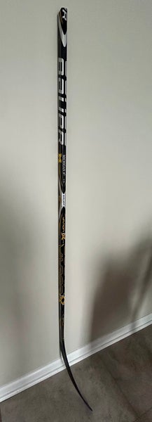 Senior Bauer Vapor 1X Lite Right Handed Hockey Stick P28 Pro Stock (Used)