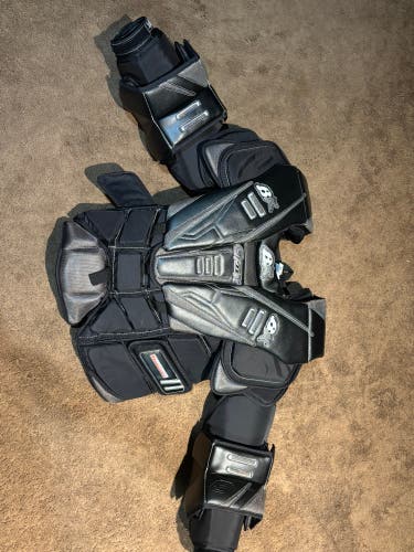 Brian’s Optik 3 Chest Protector Senior (Barely Worn)