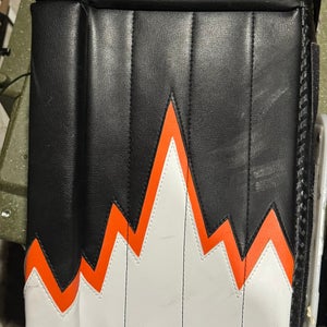 2025 36" Vaughn Goalie Leg Pads (Used)