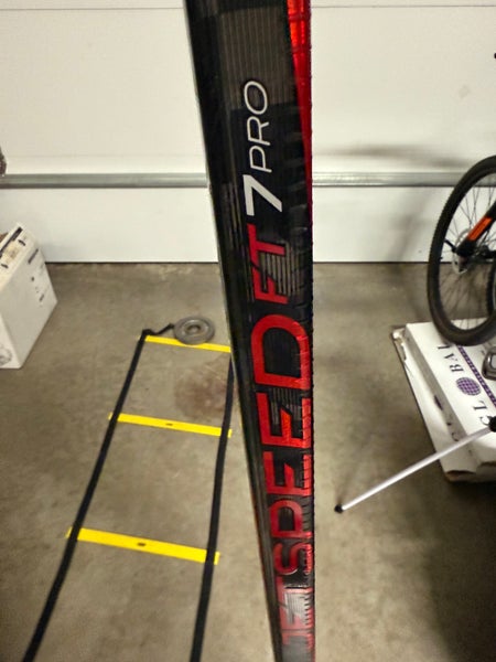 Intermediate CCM Jetspeed FT7 Pro Right Handed Hockey Stick P29 (Used)