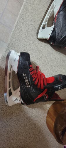 Bauer Vapor X Shift Hockey Skates Regular Width 6 (Used)