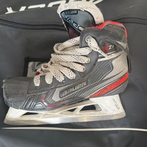 Bauer Vapor X2.7 Hockey Goalie Skates Regular Width Size 5.5 (Used)