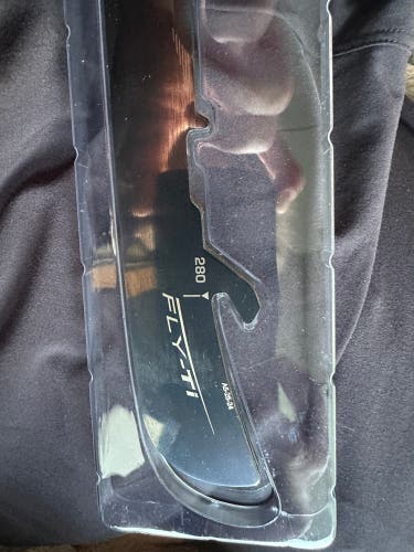 Bauer Fly Ti 280 size 9