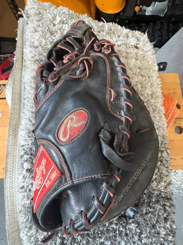 Rawlings RH R9 Catcher's Glove 32" (Used)